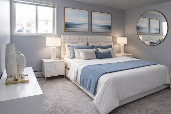 Bright, Airy Bedrooms - Cedar Commons