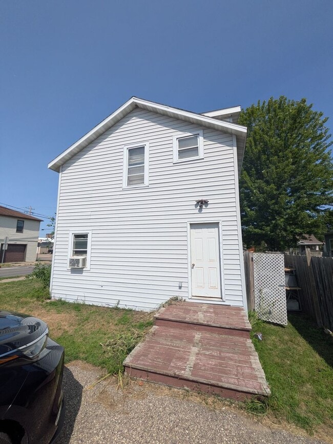 Photo - 1001 Park St