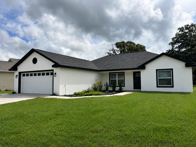 Building Photo - 7335 SE 26th Dr