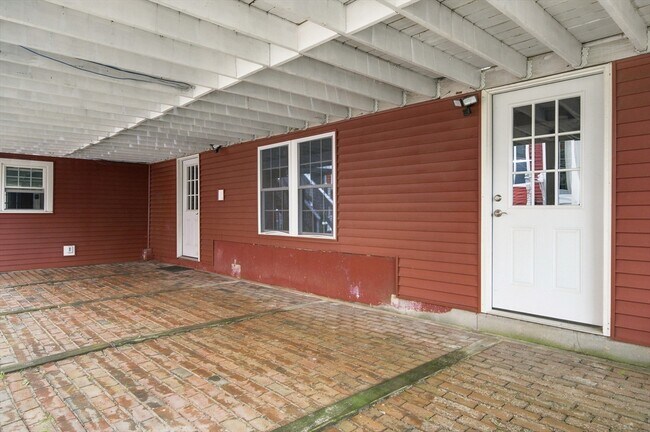 Photo - 27 Davis Ave Unit B1