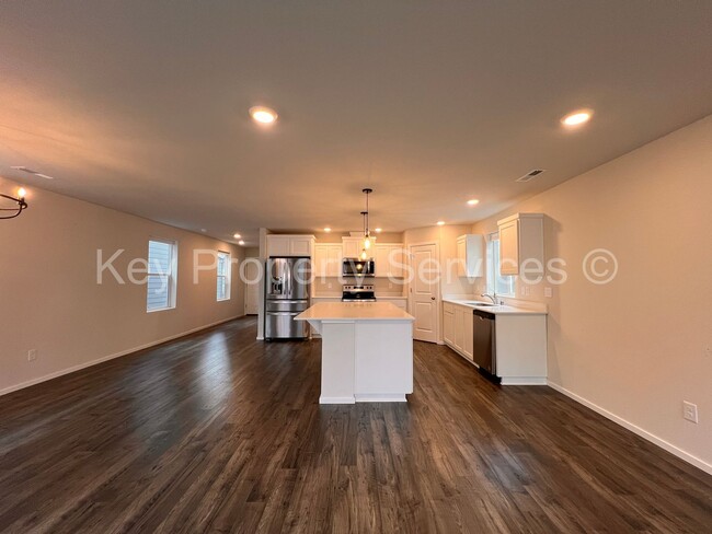 Photo - MOVE IN SPECIAL!  Newer Construction in Ri... House
