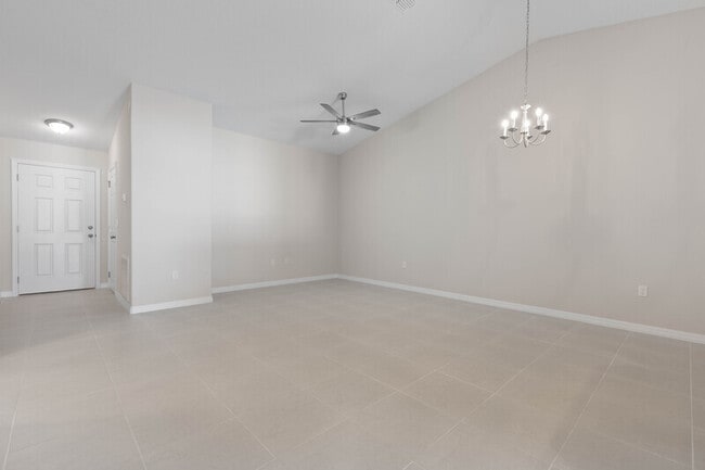 Photo - 13 Squadron Pl