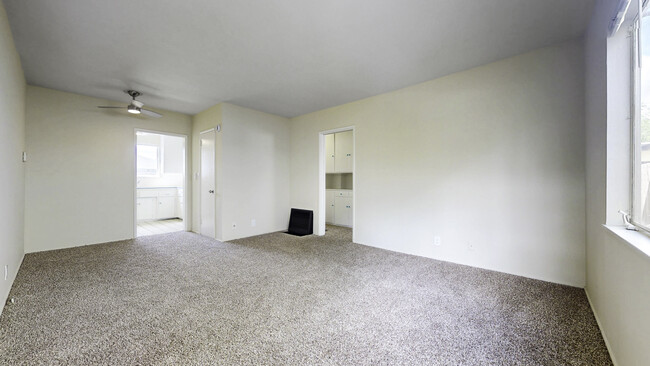 Photo - 735 Worcester Ave Apartments Unit 3