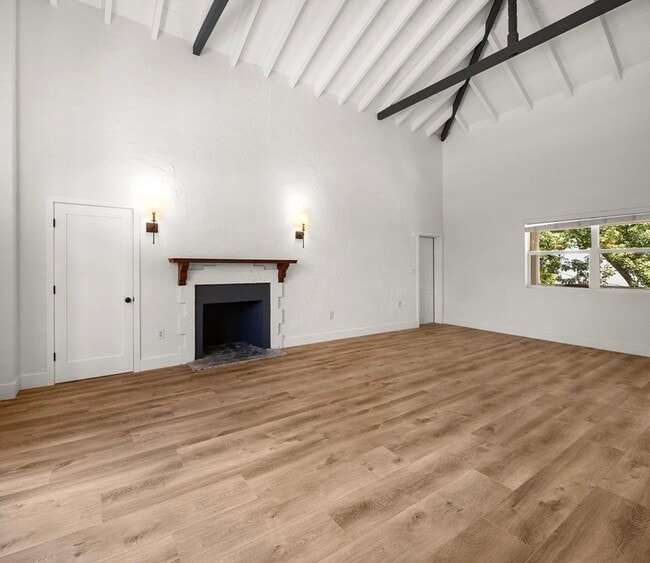 Photo - 2411 Biscayne Blvd Unidad 2