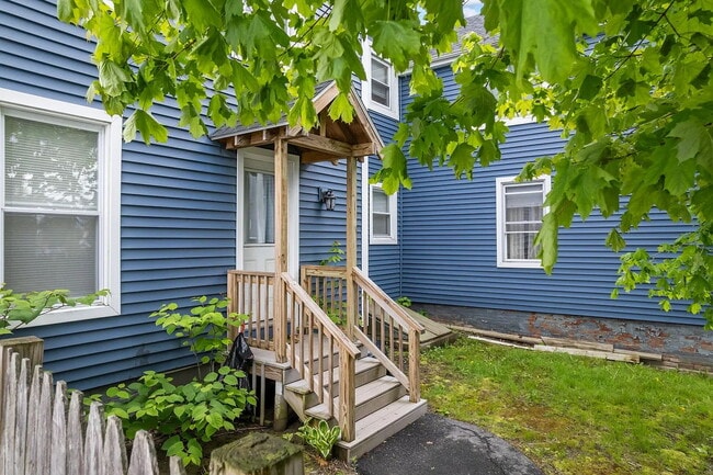 15 Seavey St