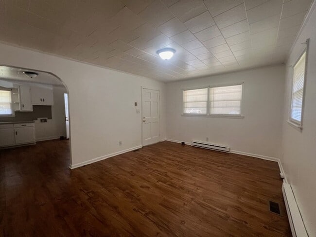 Photo - 5519 Higgins ~ Bonnie Doone