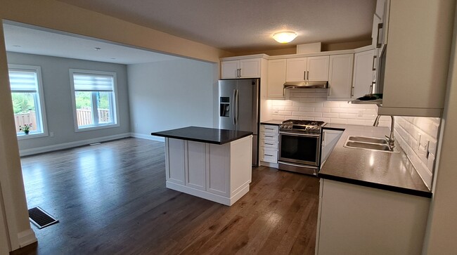 Photo - 12 Winterton Crt