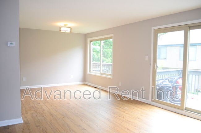Photo - 24 Dendron Ct