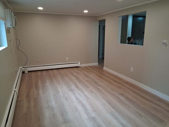 130 English Village Rd