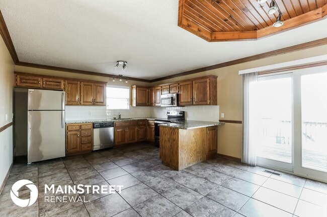 Photo - 2300 Valley View W