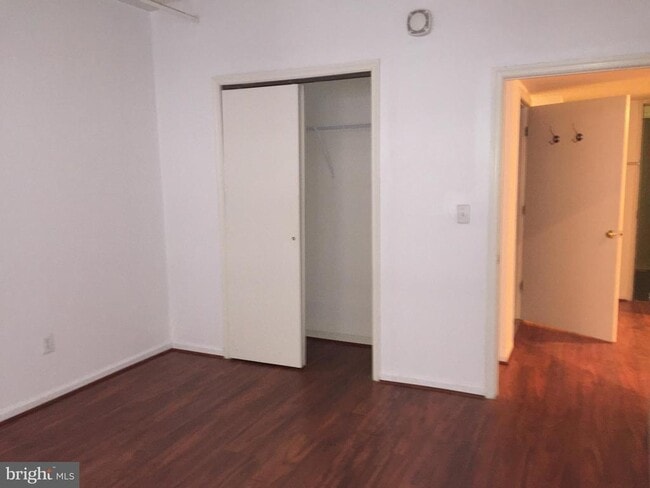 Photo - 1324 Locust St Unit 214