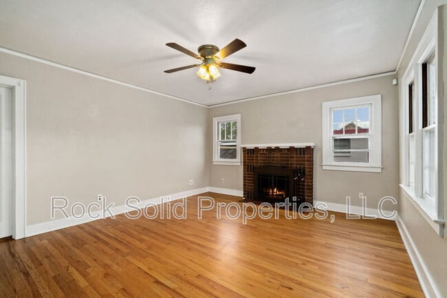 Photo - 316 E 20th St