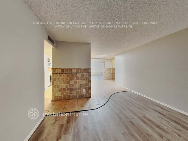 Photo - 5141 W Larkspur Dr