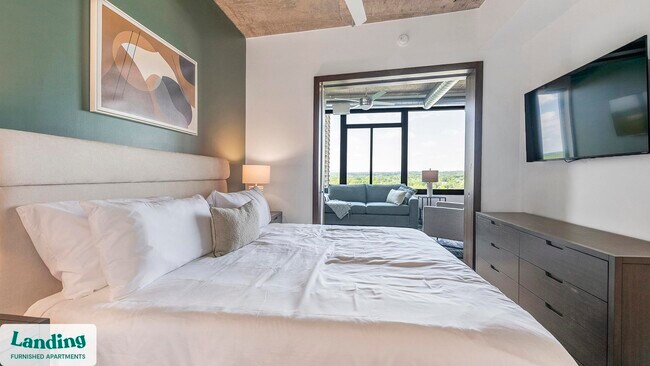 Photo - 5201 Leesburg Pike Unit 1039