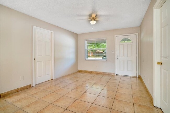 Photo - 2853 Sanford Ave