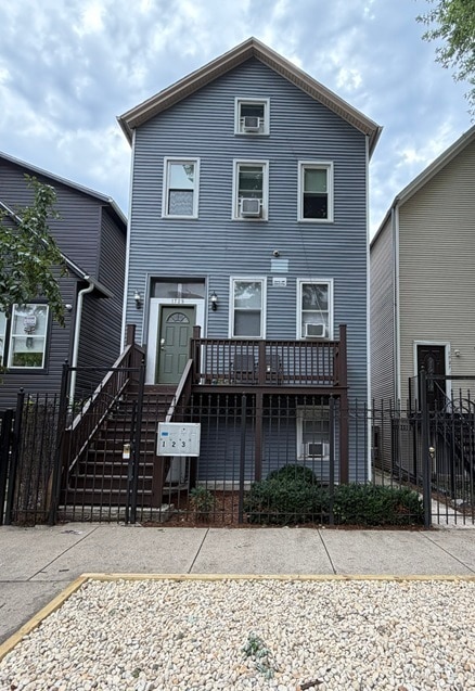 Building Photo - 1729 N Fairfield Ave Unit G