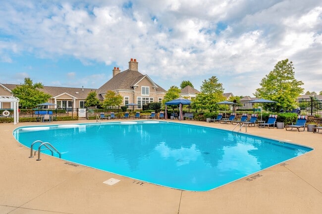 Large Swimming Pool and Sundeck