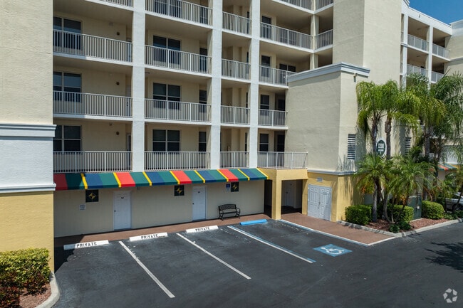 Photo - Country Club Condominiums
