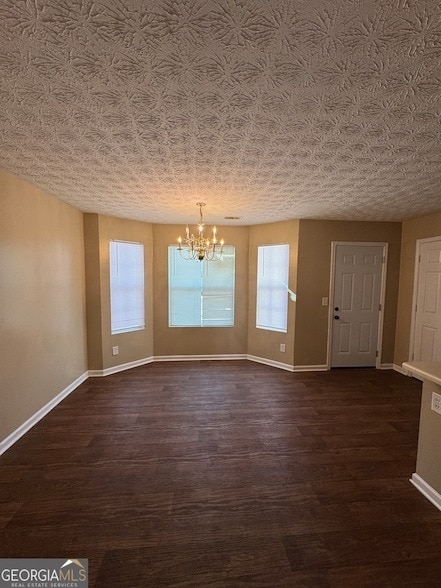 5869 Strathmoor Manor Cir
