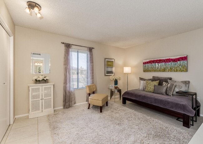 Photo - 10441 W Burns Dr