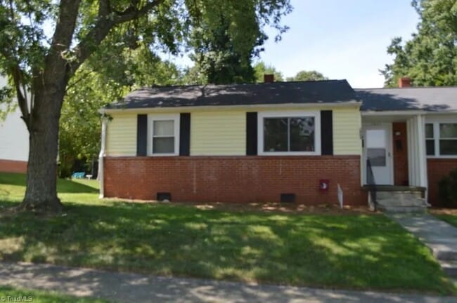 Building Photo - 1805 Villa Dr Unit 1805