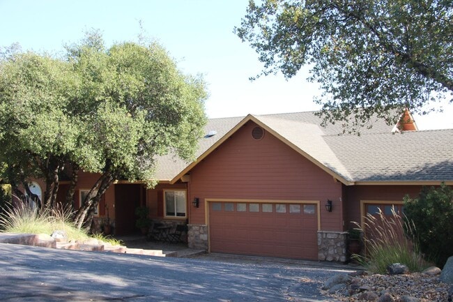 Photo - Amazing Apple Valley Home