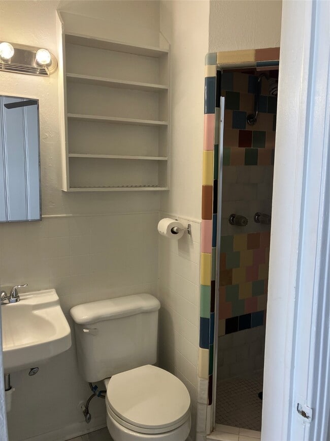 Photo - 307 Stratford St Unit 1