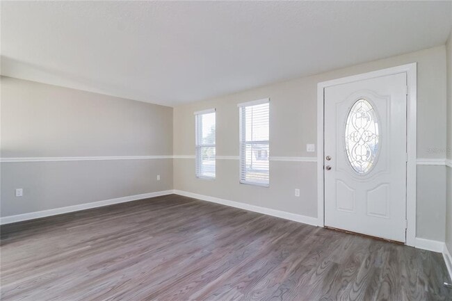 Photo - 6402 Bandura Ave