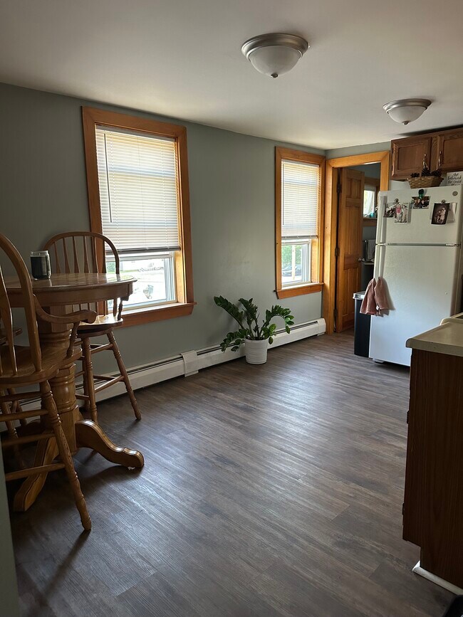 Photo - 121 Main Rd Unit #3