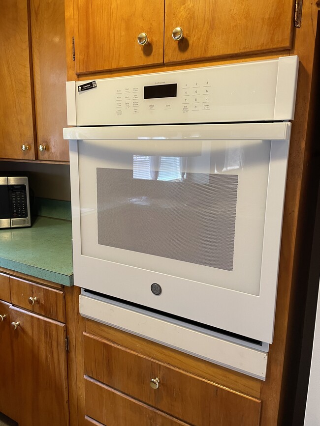 Kitchen with built in oven - 238 S 70th St