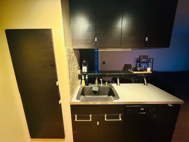 Photo - 2434 Ozone Ct Unidad 1