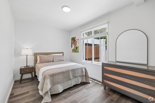 2BR, 2BA - 803SF - Primary Bedroom