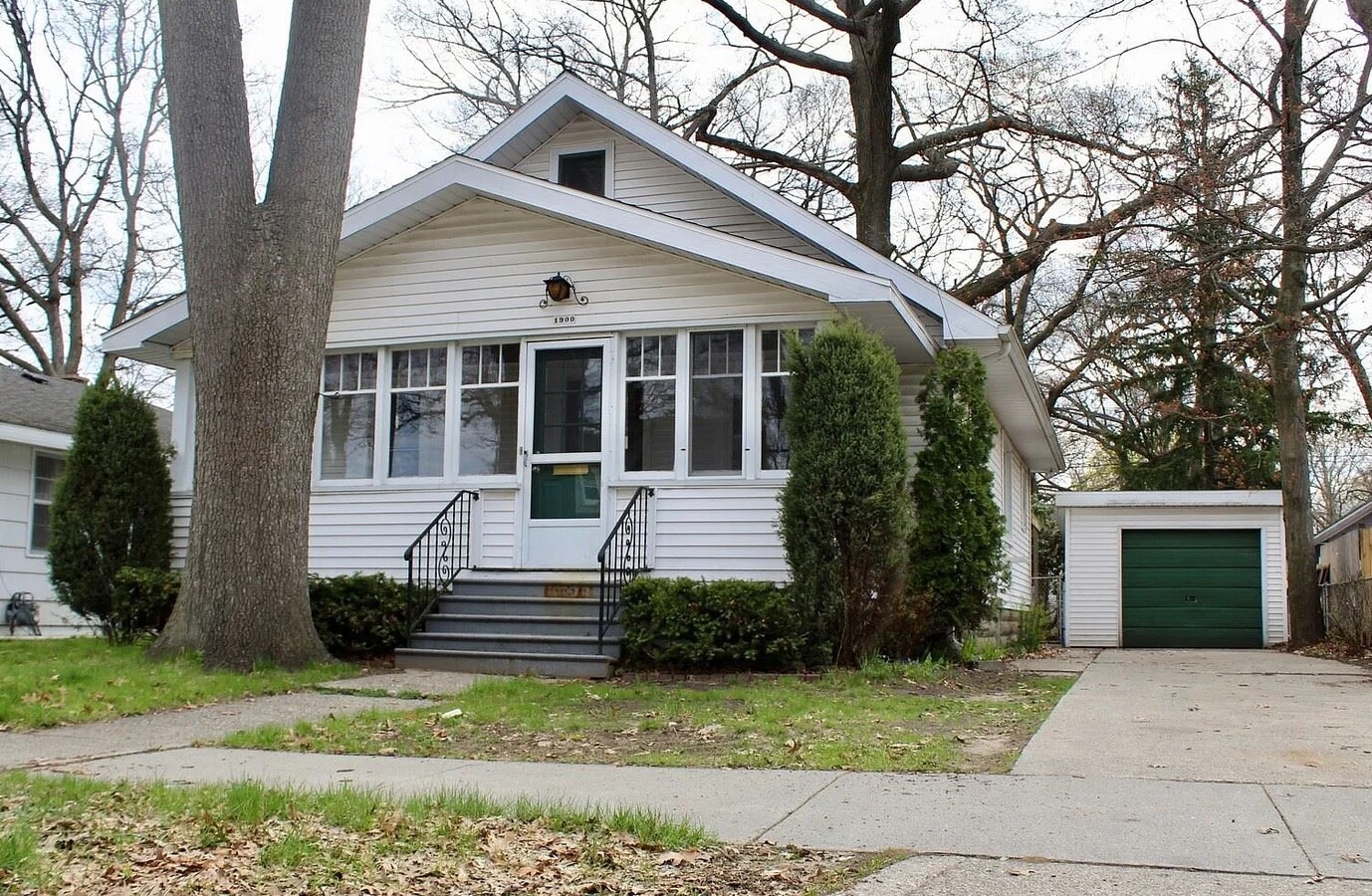 Photo - 1900 Commerce St