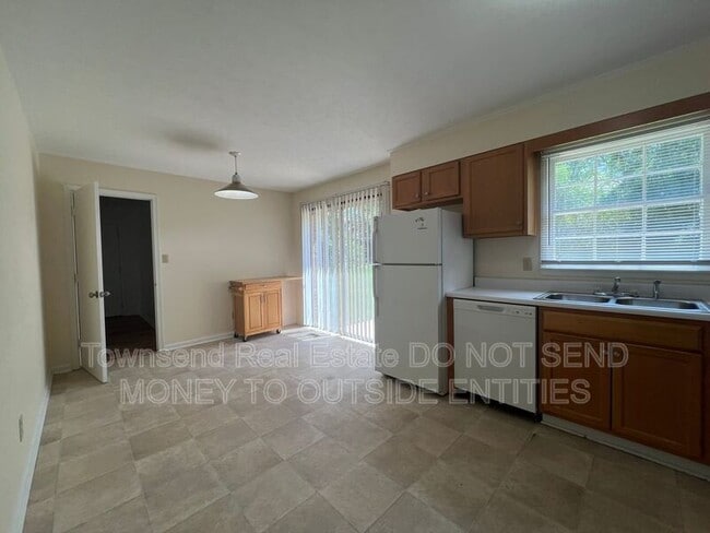 Photo - 2213 Stanton St