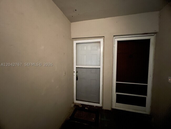 Photo - 20490 NW 7th Ct Unit 5