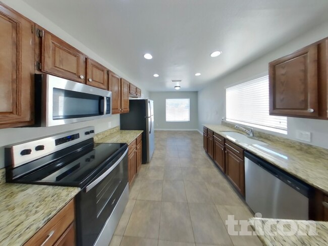 Photo - 10044 W Highland Ave