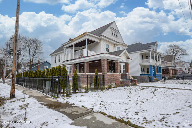 Building Photo - 488 Pawling Ave Rental