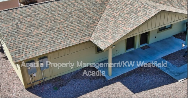 Photo - 571 N 10th Pl
