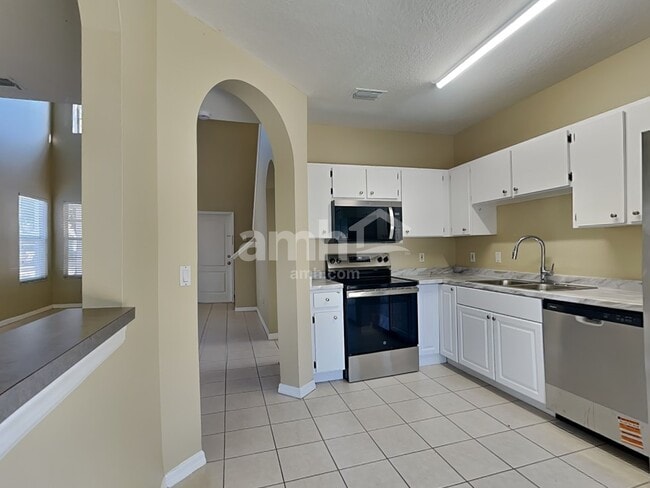 Photo - 18110 Lembrecht Way