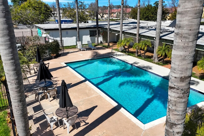 Photo - Foothill Courtyards