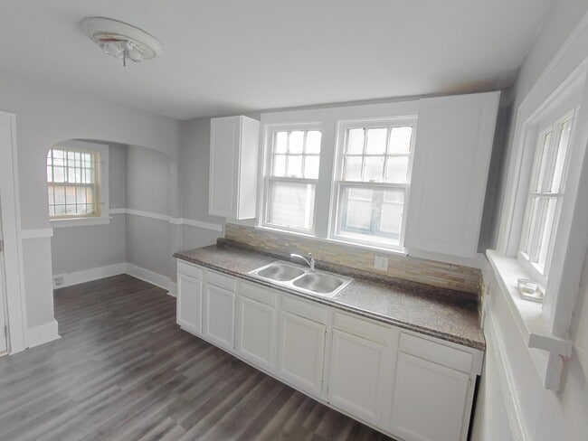 Photo - 13925 Cherrylawn St