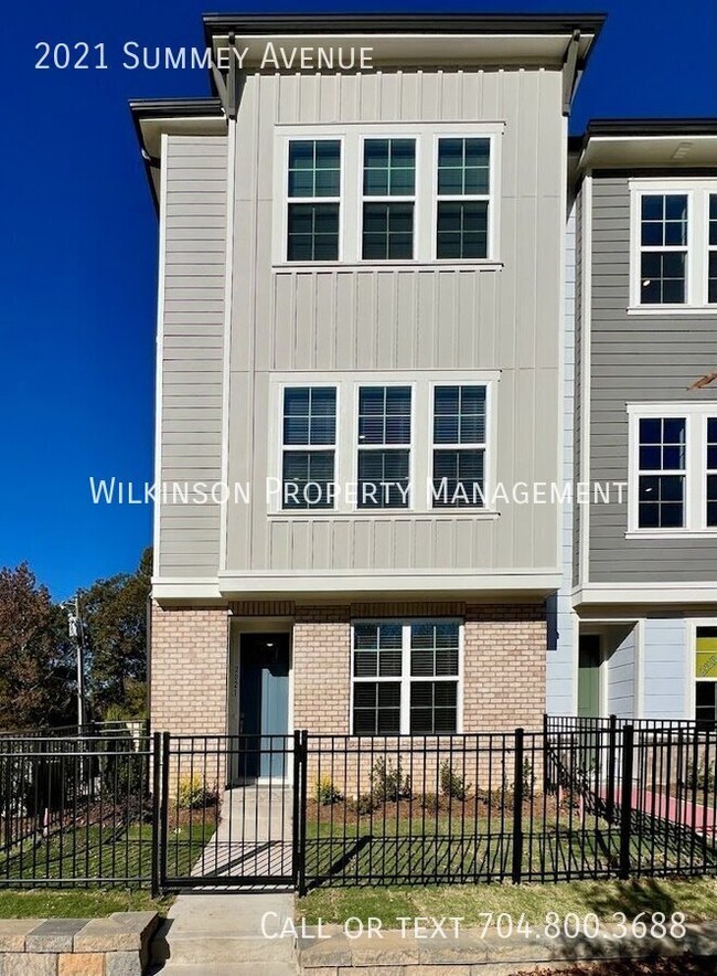 Spacious 3-Bed Townhouse with 3.5 Baths in... - Spacious 3-Bed Townhouse with 3.5 Baths in...