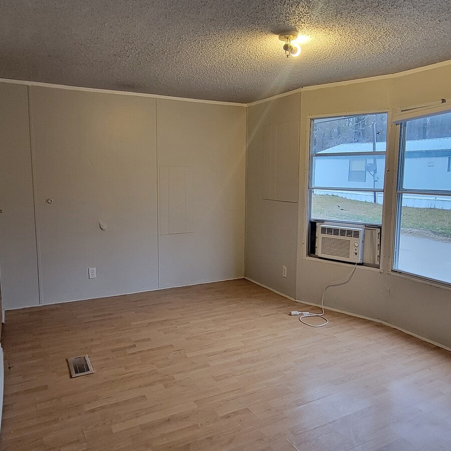 Photo - White Oak Properties