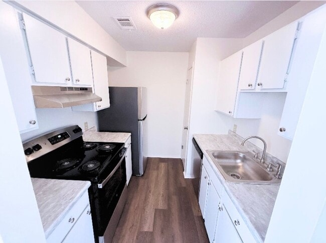 Photo - East Gate Apartments