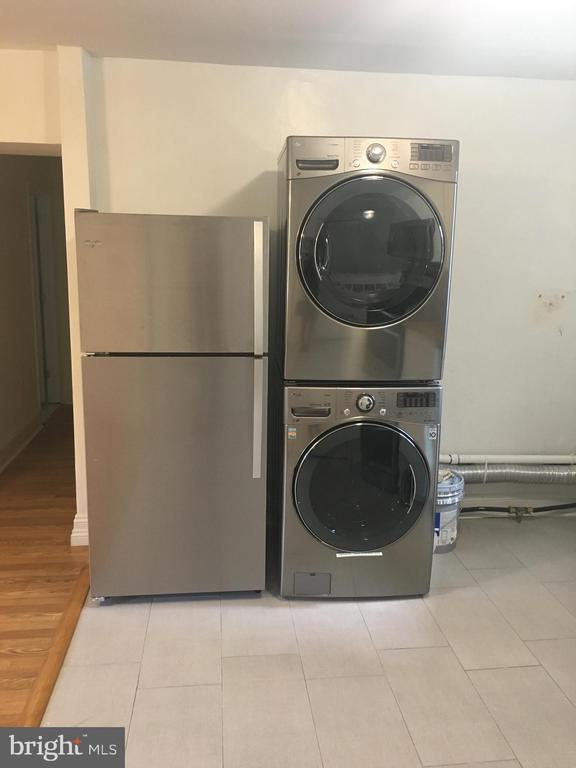 Photo - 4733 Umbria St