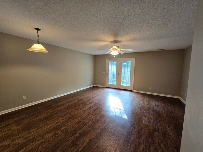 Photo - 9842 Whitefield Ave