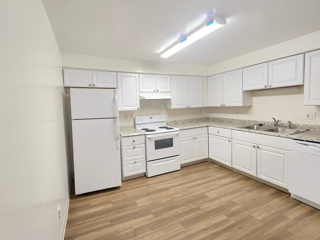 Photo - 5100 W 8th Ave Unit 2
