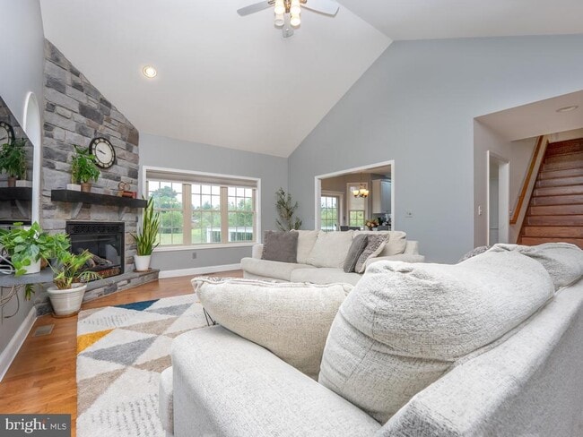 Photo - 1458 Highfield Ct