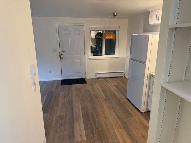 Looking back on the front door - 2239 Yale Ave E Unit 201