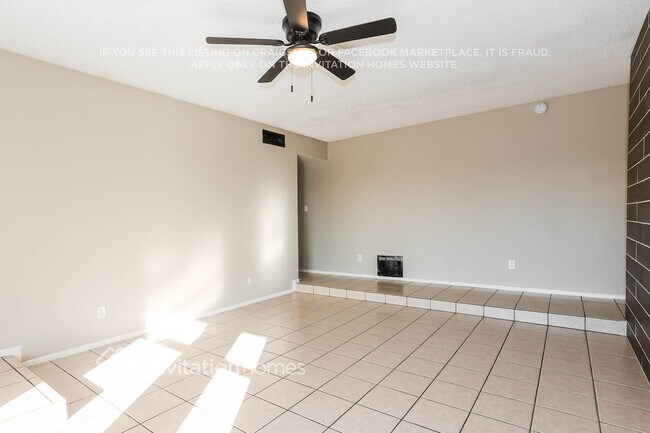 Photo - 3017 N 86th Ave